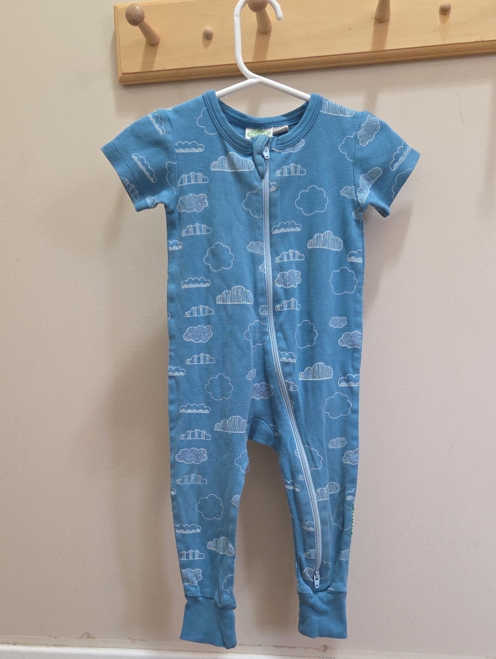 Parade Organics Blue Cloud-Print Infant One-Piece Romper